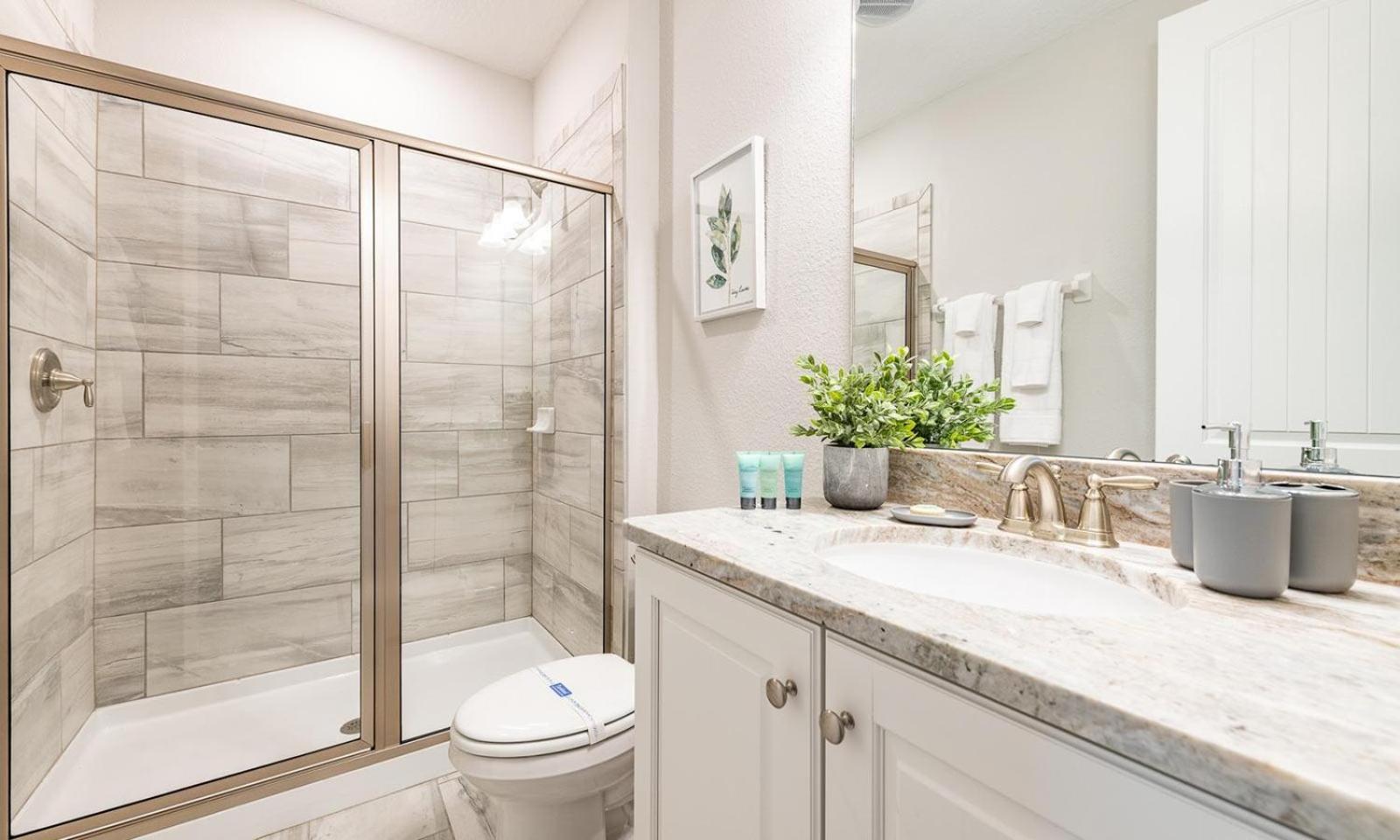 Holiday home Gleaming 12 Bdrm With Themed Bedrooms At Encore Orlando