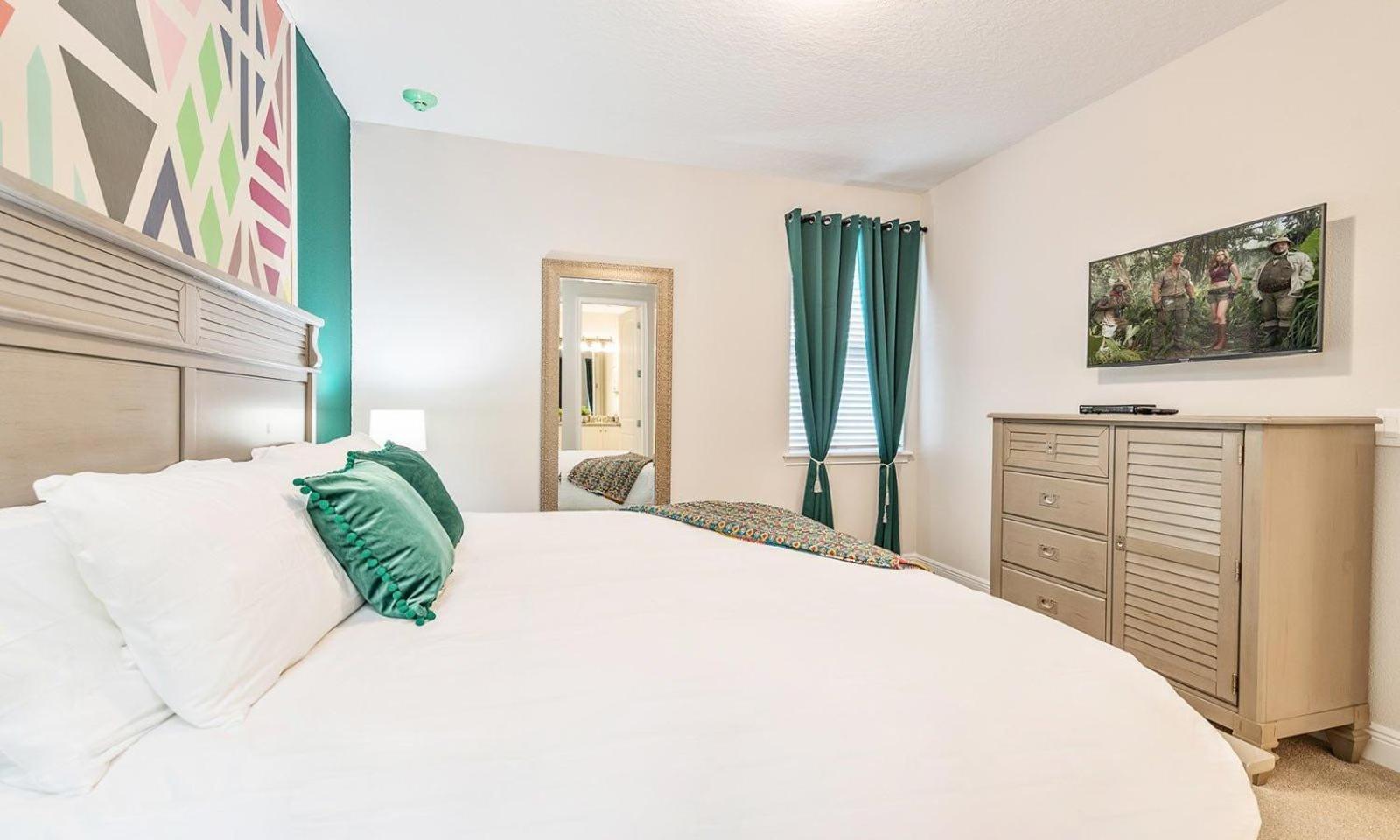Holiday home Gleaming 12 Bdrm With Themed Bedrooms At Encore Orlando