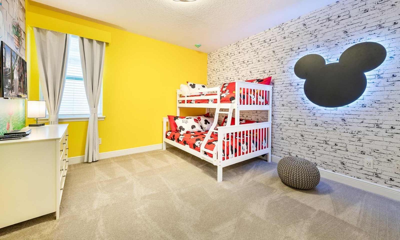 Holiday home Gleaming 12 Bdrm With Themed Bedrooms At Encore Orlando