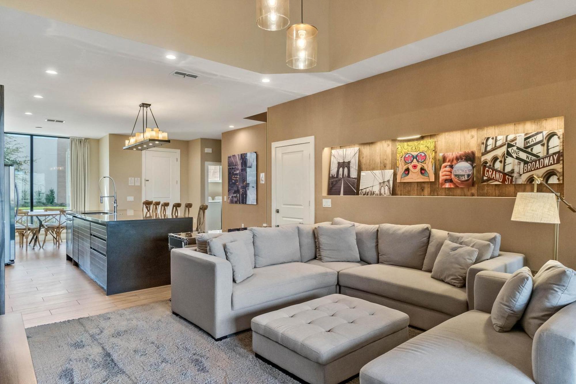 4 Bedroom - 5 Bathroom Magic Village 7575 Bd Orlando