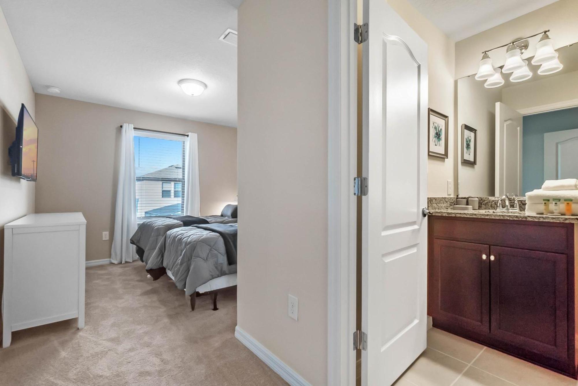 Windsor At Westside 1199 By
