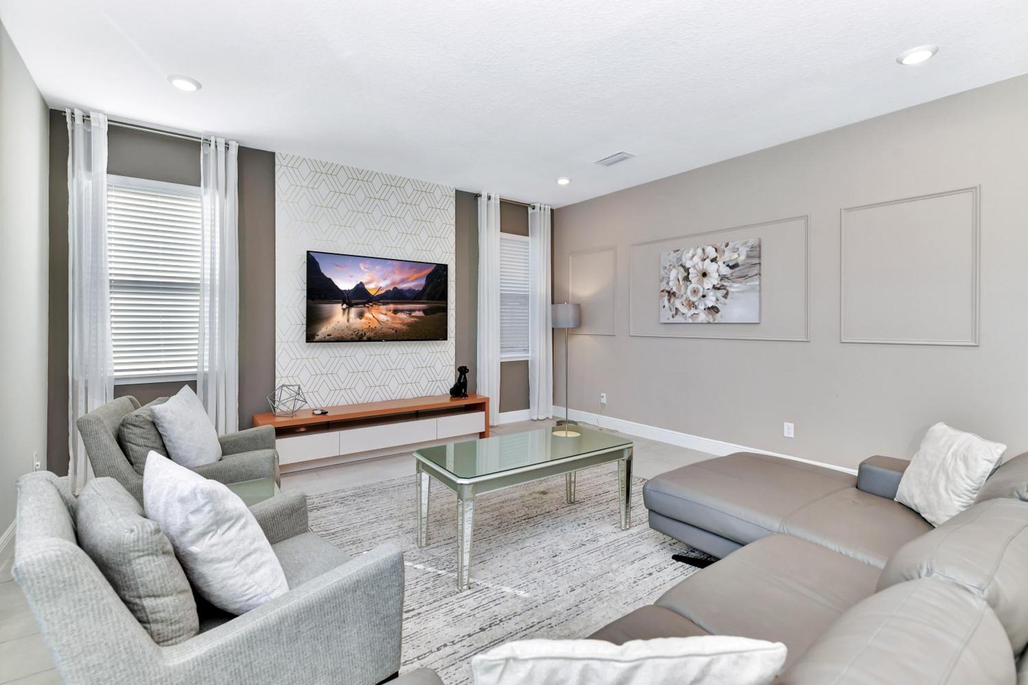 Modern Five Bedroom With Private Pool & Access At Encore At Reunion - 253sf Holiday home *