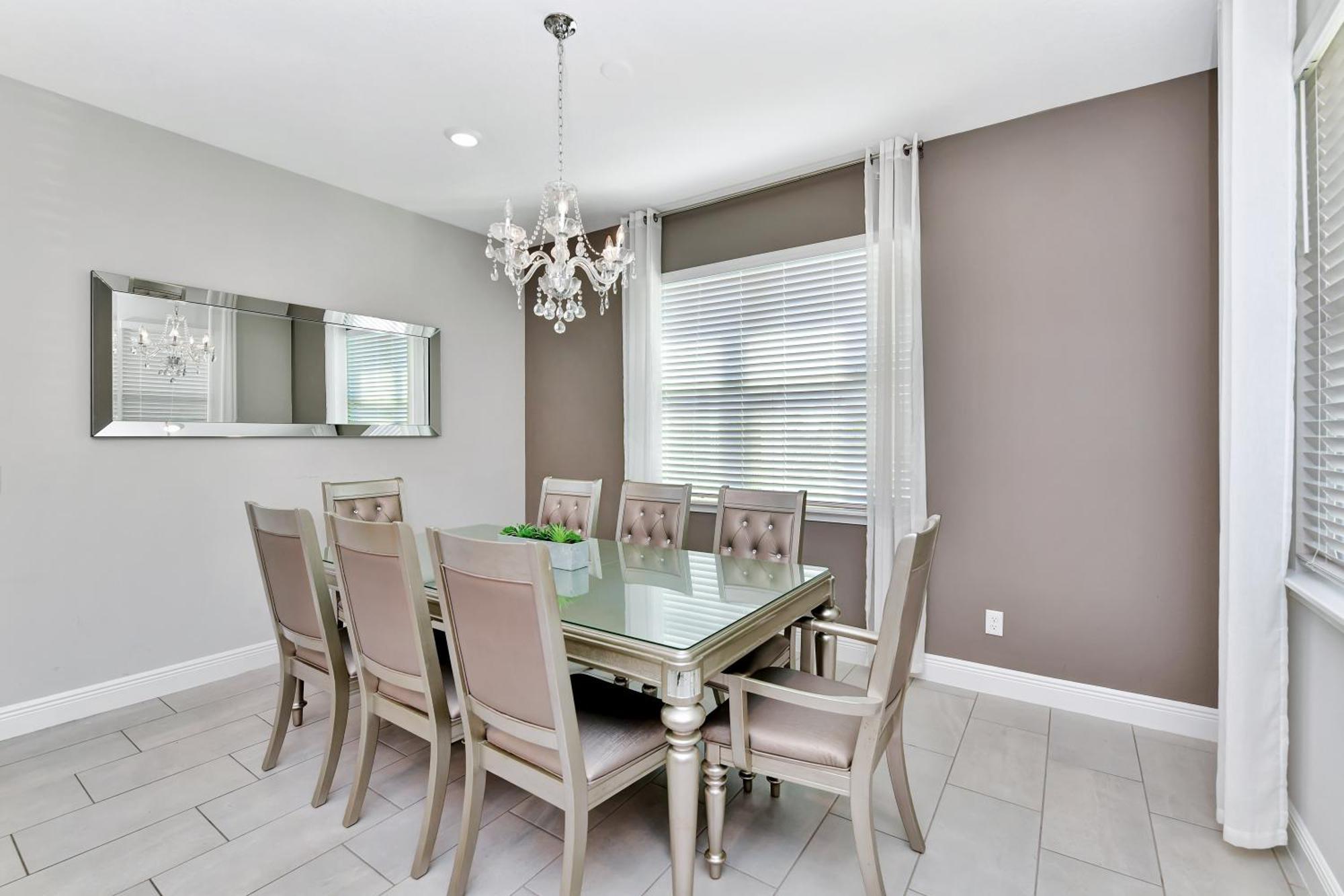 Modern Five Bedroom With Private Pool & Access At Encore At Reunion - 253sf Holiday home *