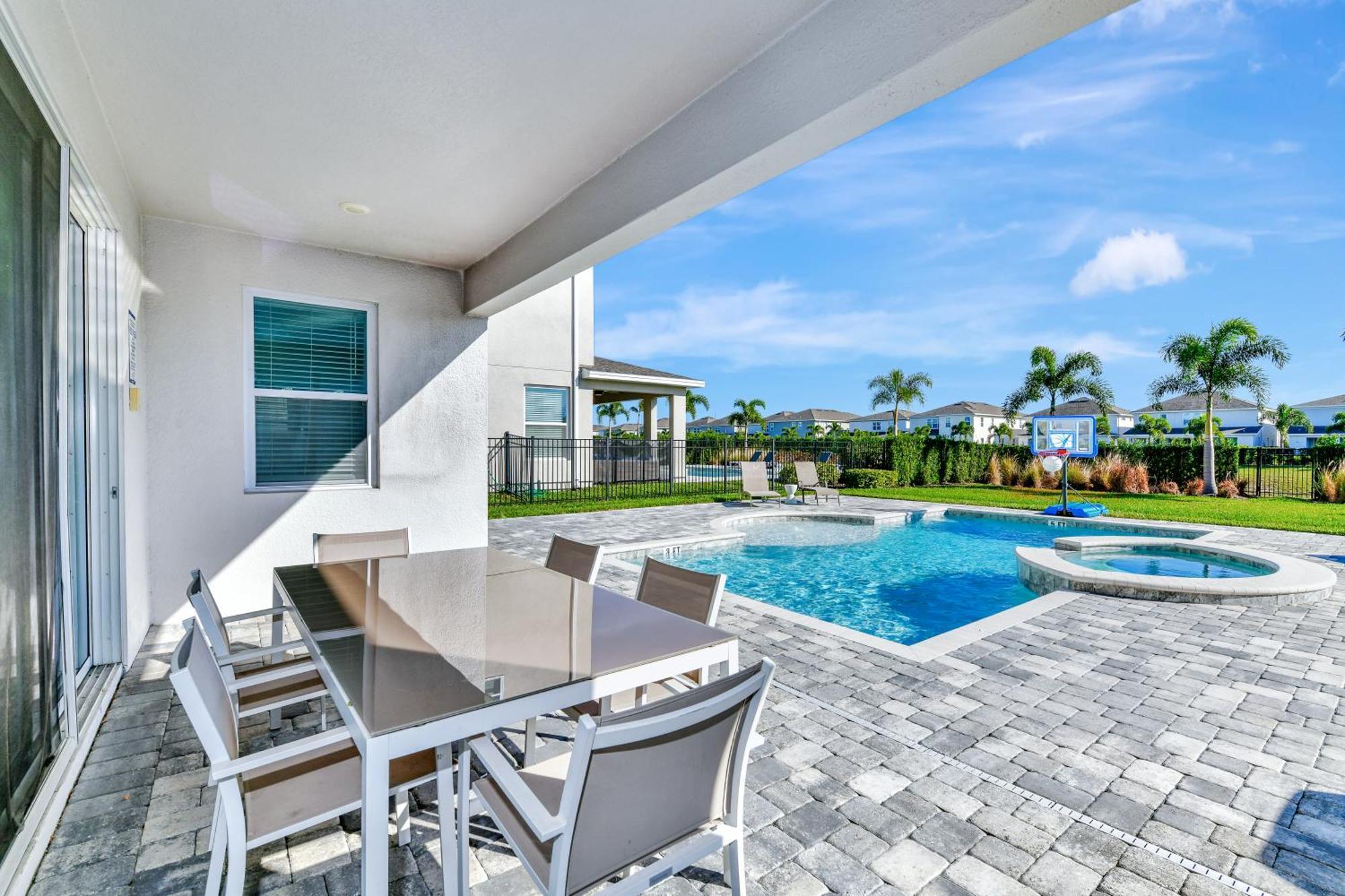 Modern Five Bedroom With Private Pool & Access At Encore At Reunion - 253sf Holiday home