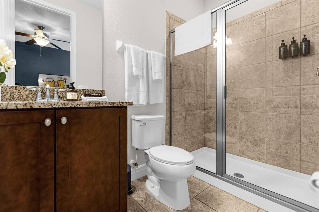 9 Ensuite Bedrooms Pool/spa/theater *