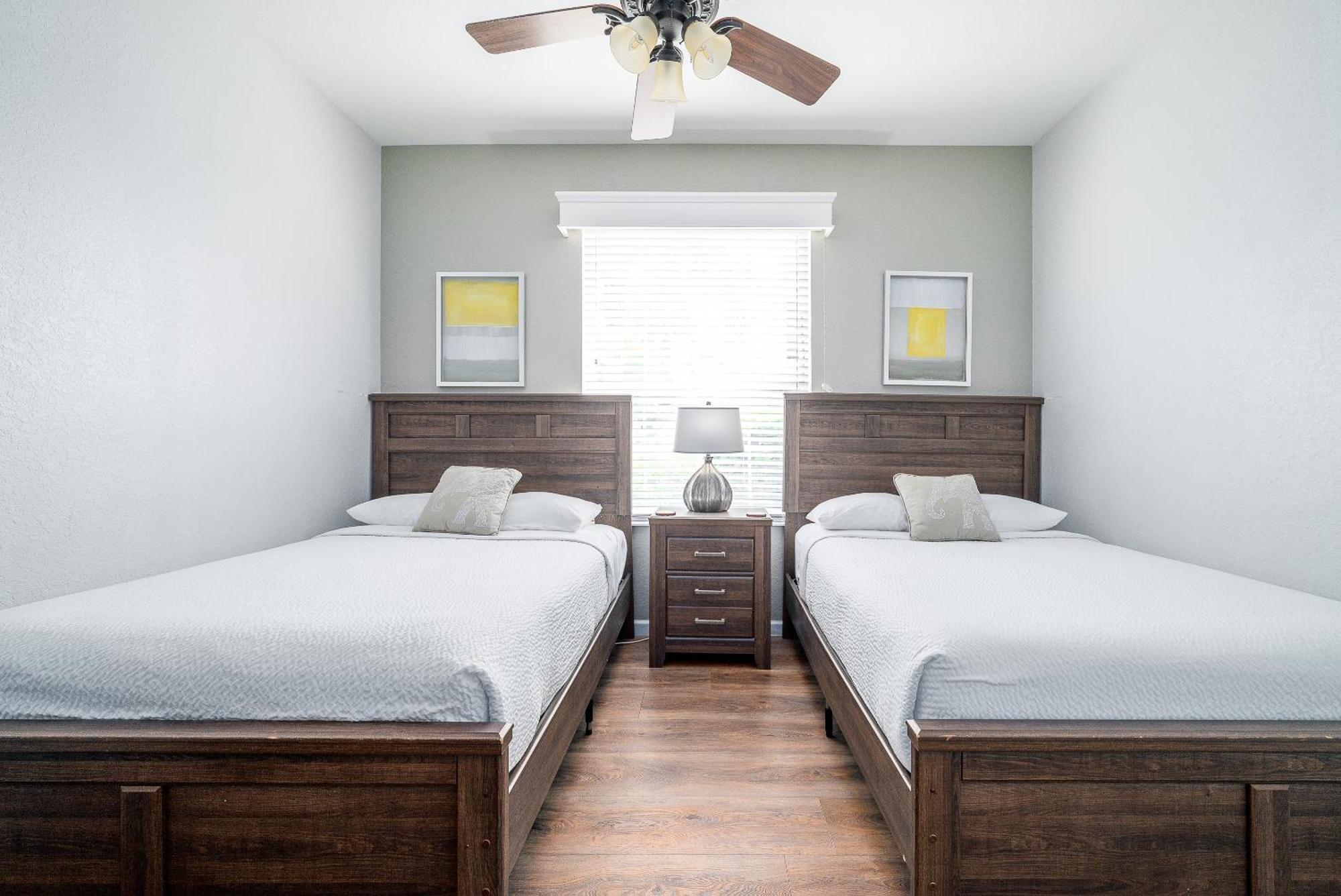 Apartment Cayview Avenue Unit 103 *