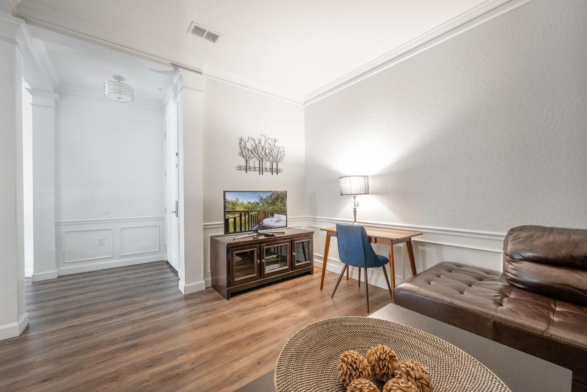 Cayview Avenue Unit 103 Apartment *