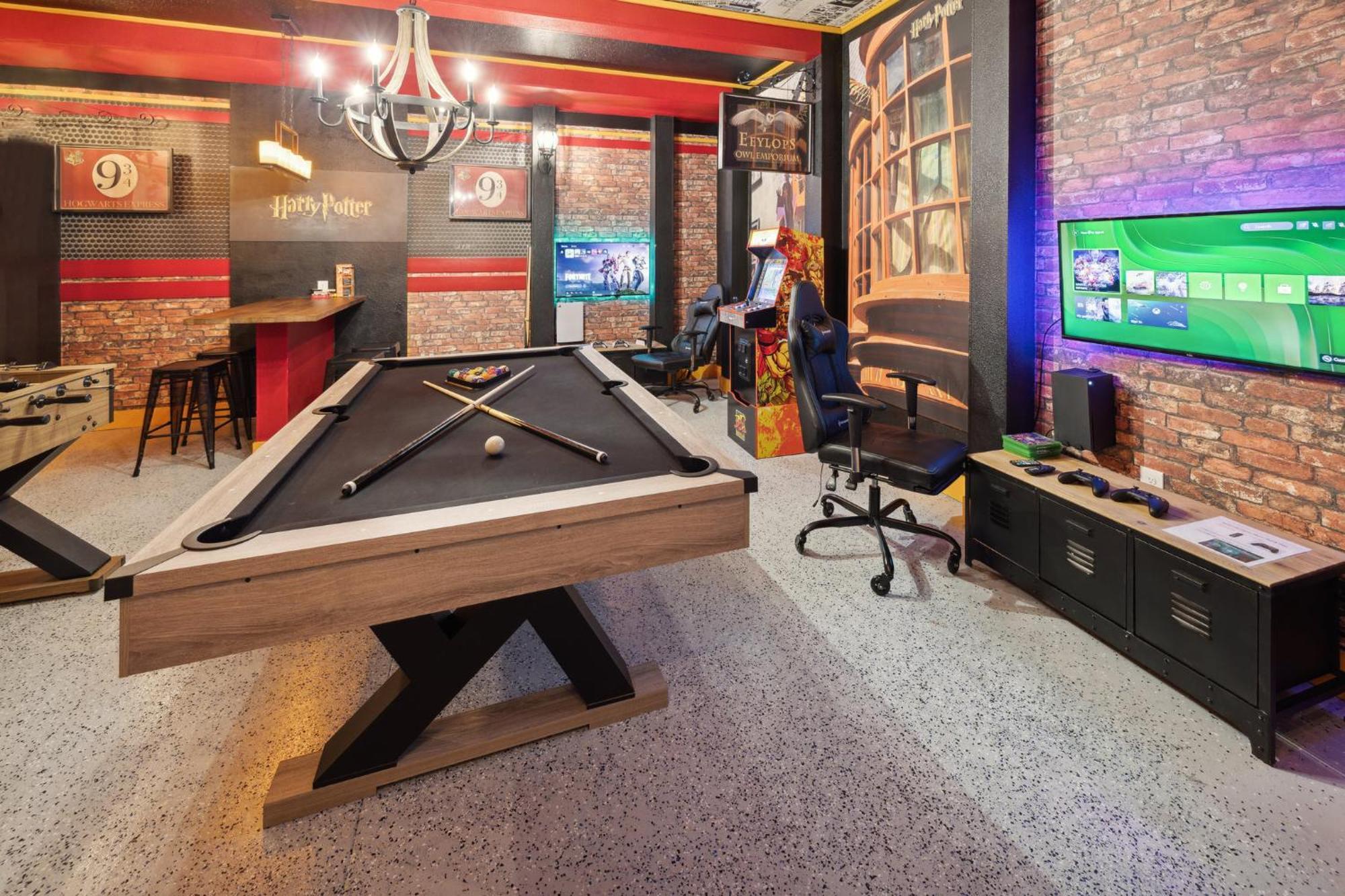 Holiday home Modern 5 Bdr Family Themed With Harry Potter Games And Free Pool Heat Orlando