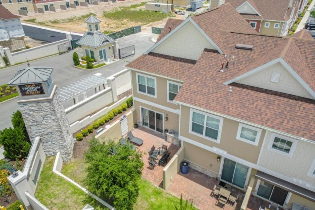 5 Bedrooms-6 Bathrooms-summerville Resort2668 Ss
