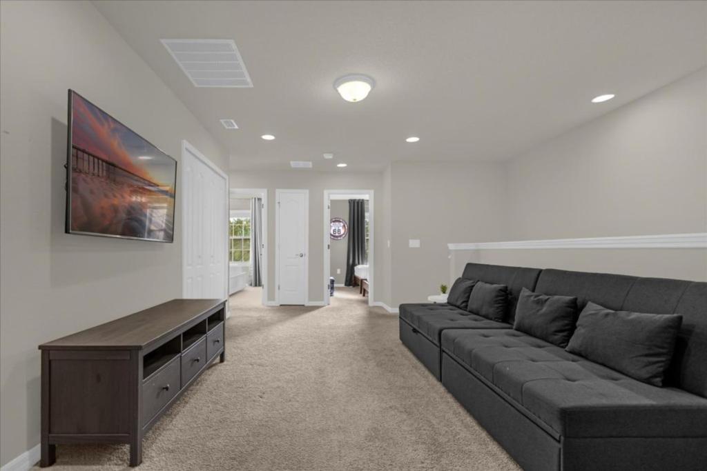 5 Bedrooms - 4,5 Bathrooms - Windsor At Westside 8936 Al Holiday home Orlando