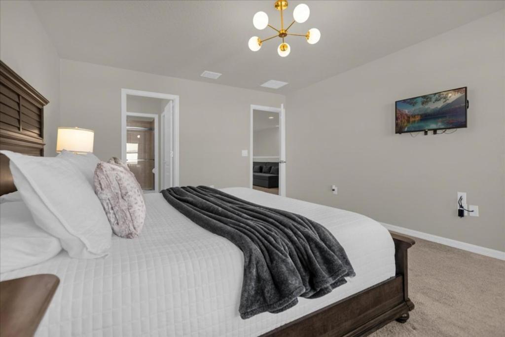 5 Bedrooms - 4,5 Bathrooms - Windsor At Westside 8936 Al Holiday home