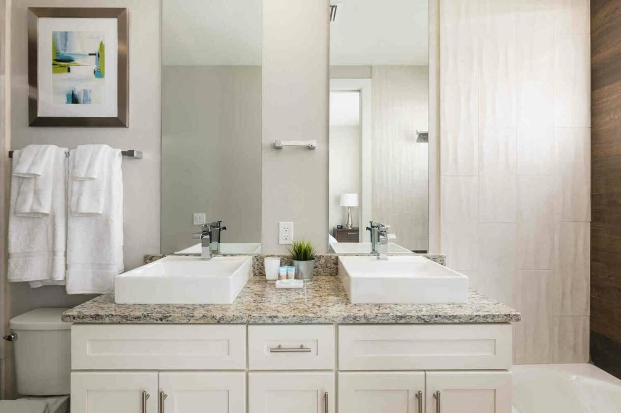 Summerville: 4br3.5b Brand New Luxury Retreat Pousada Four Corners