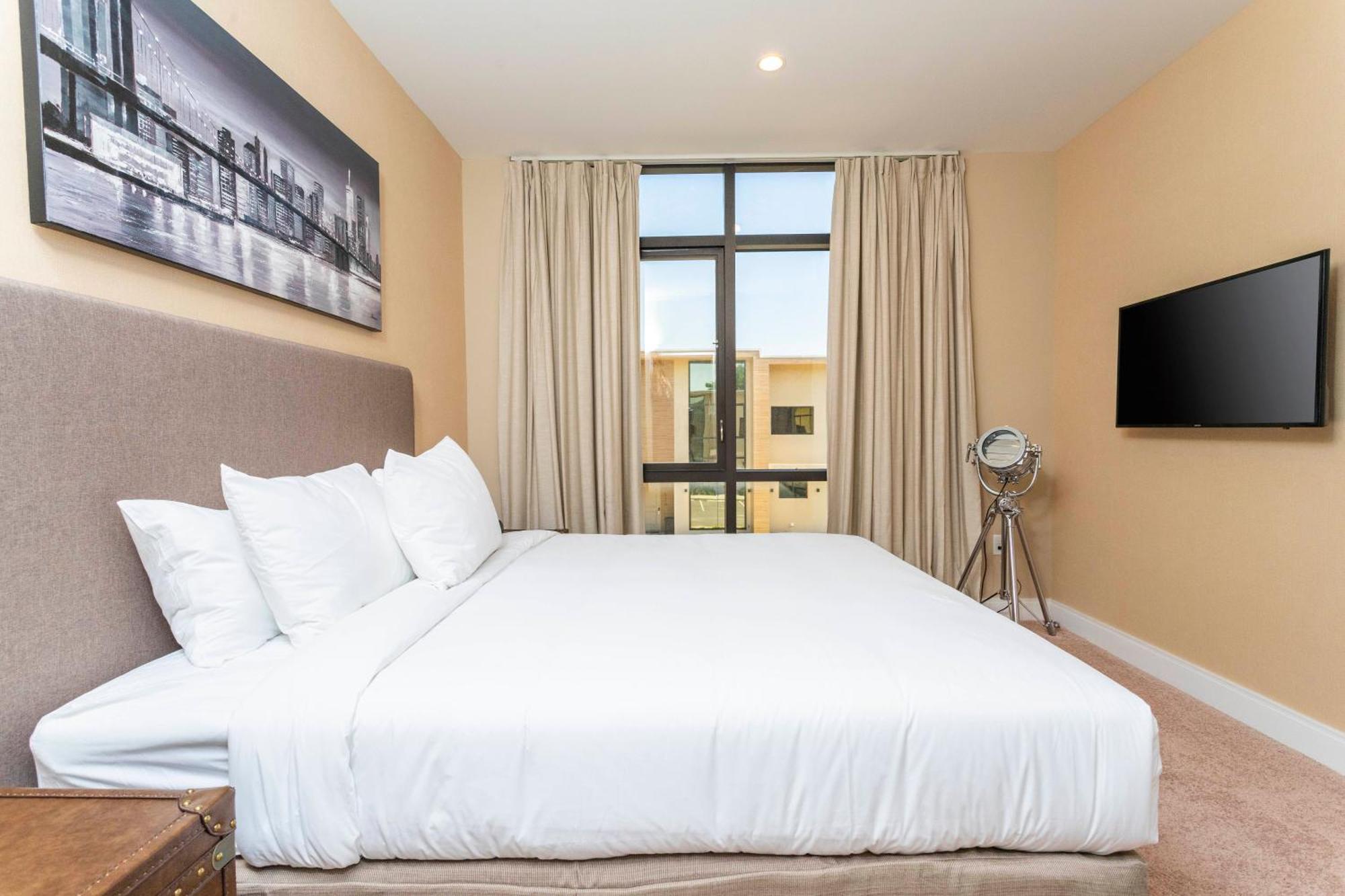 Casa de férias Luxury 3beds And 3ba 2 Miles From Orlando