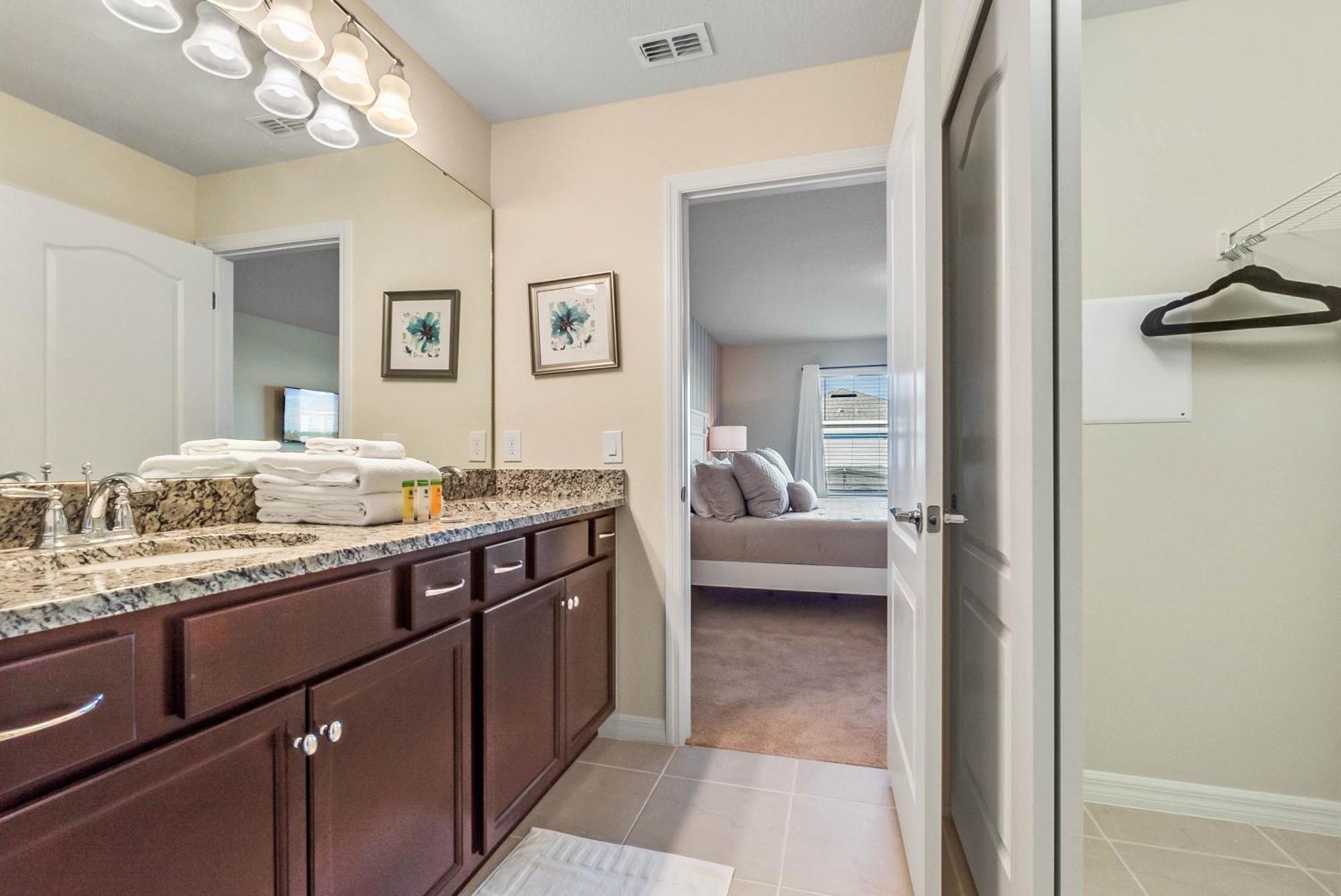 Windsor At Westside 1199 By