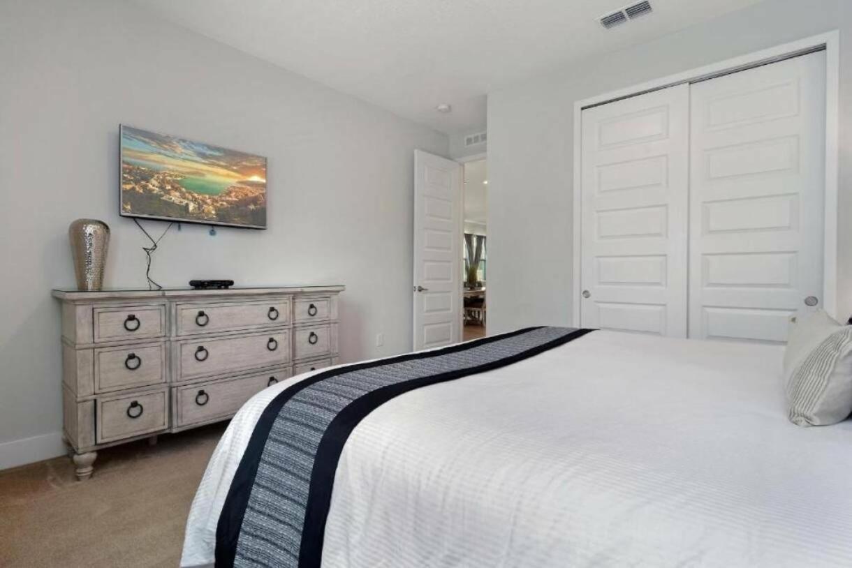 Spacious Vacation With Private Pool 76 Holiday home Orlando