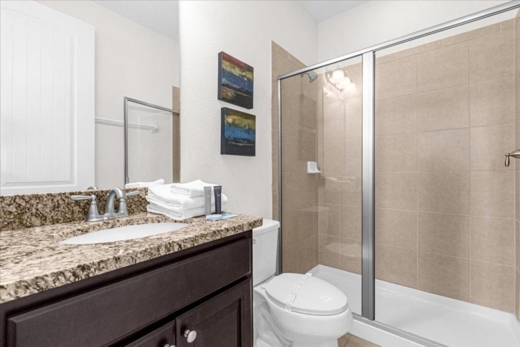 5 Bedrooms- 5 Bathrooms- Encore 7421 Ma *