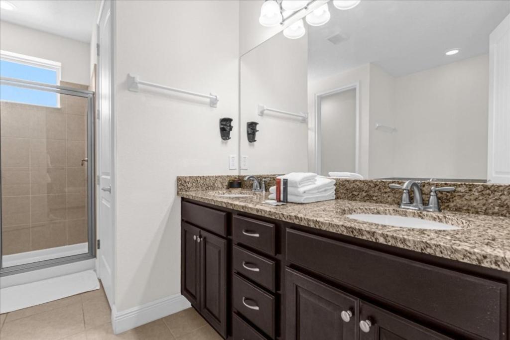 Holiday home 5 Bedrooms- 5 Bathrooms- Encore 7421 Ma *