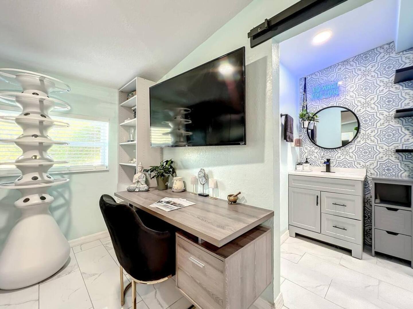 Pet-Friendly 1Br, 3 Beds, Wifi 10 Min To Dwntn! *
