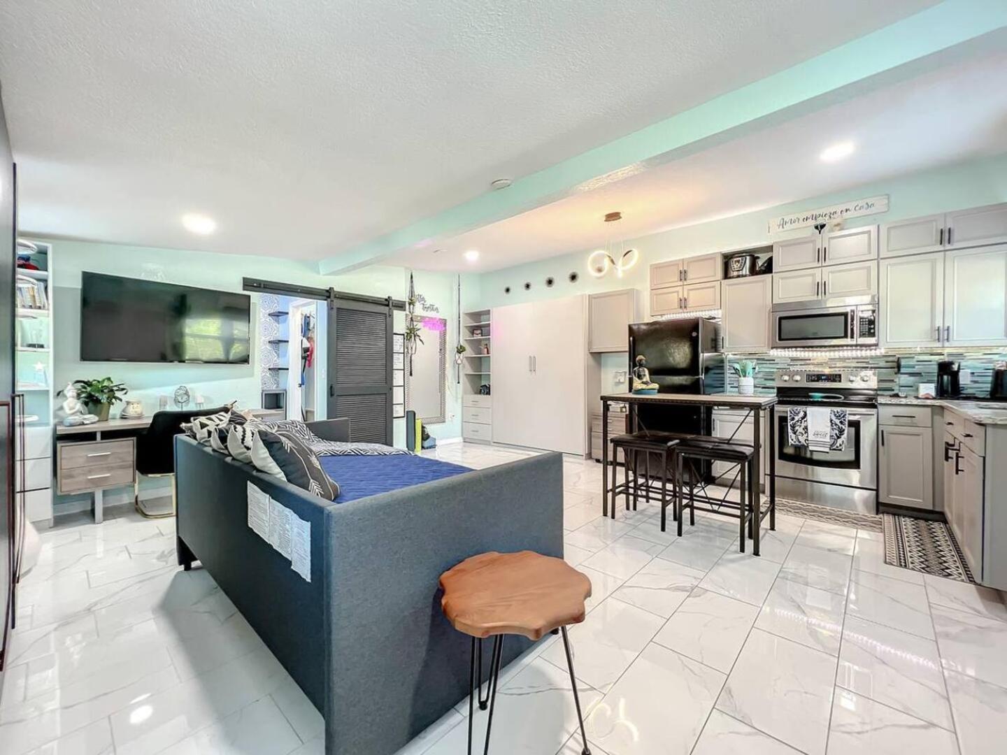 Pet-Friendly 1Br, 3 Beds, Wifi 10 Min To Dwntn! Casa de férias *