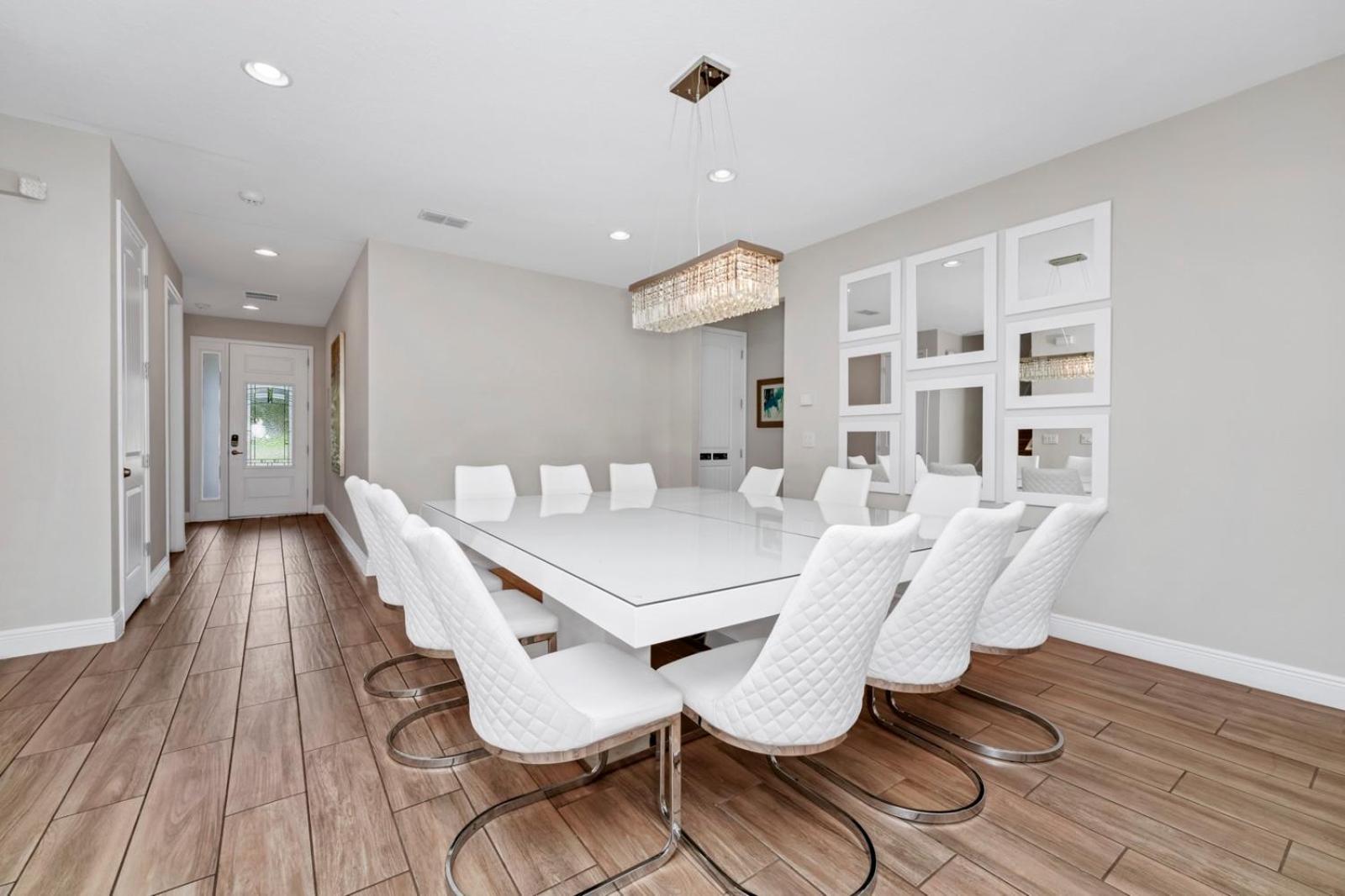 Marvelous By Rentyl With Private Pool And Water Park Access Near - 131la Holiday home *