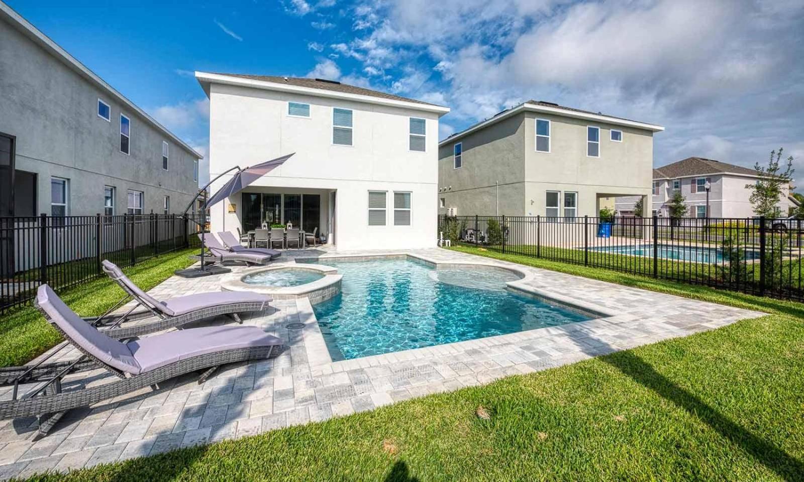 Modern 6 Bdrm Retreat With Private Pool In Encore Orlando
