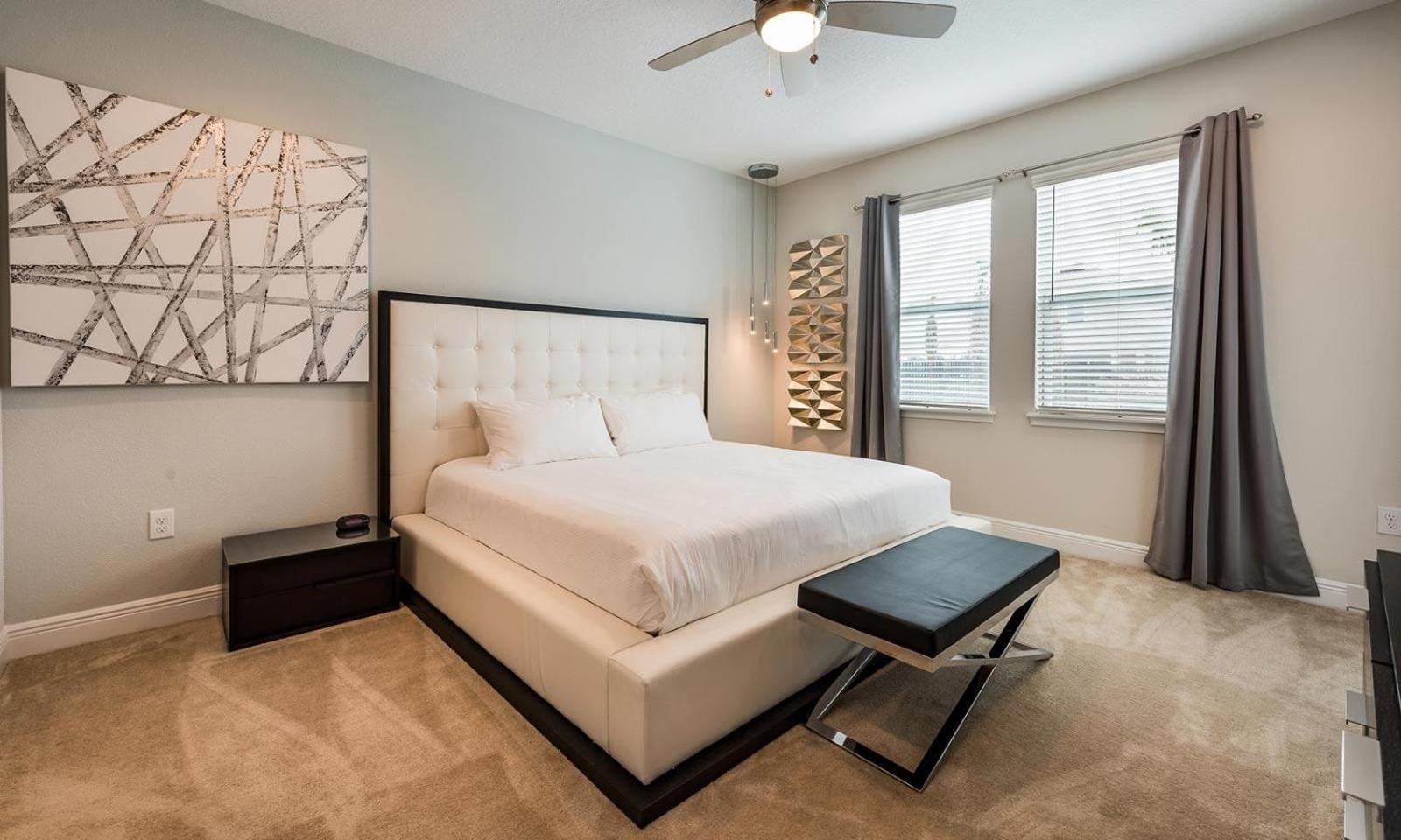 Modern 6 Bdrm Retreat With Private Pool In Encore Holiday home Orlando