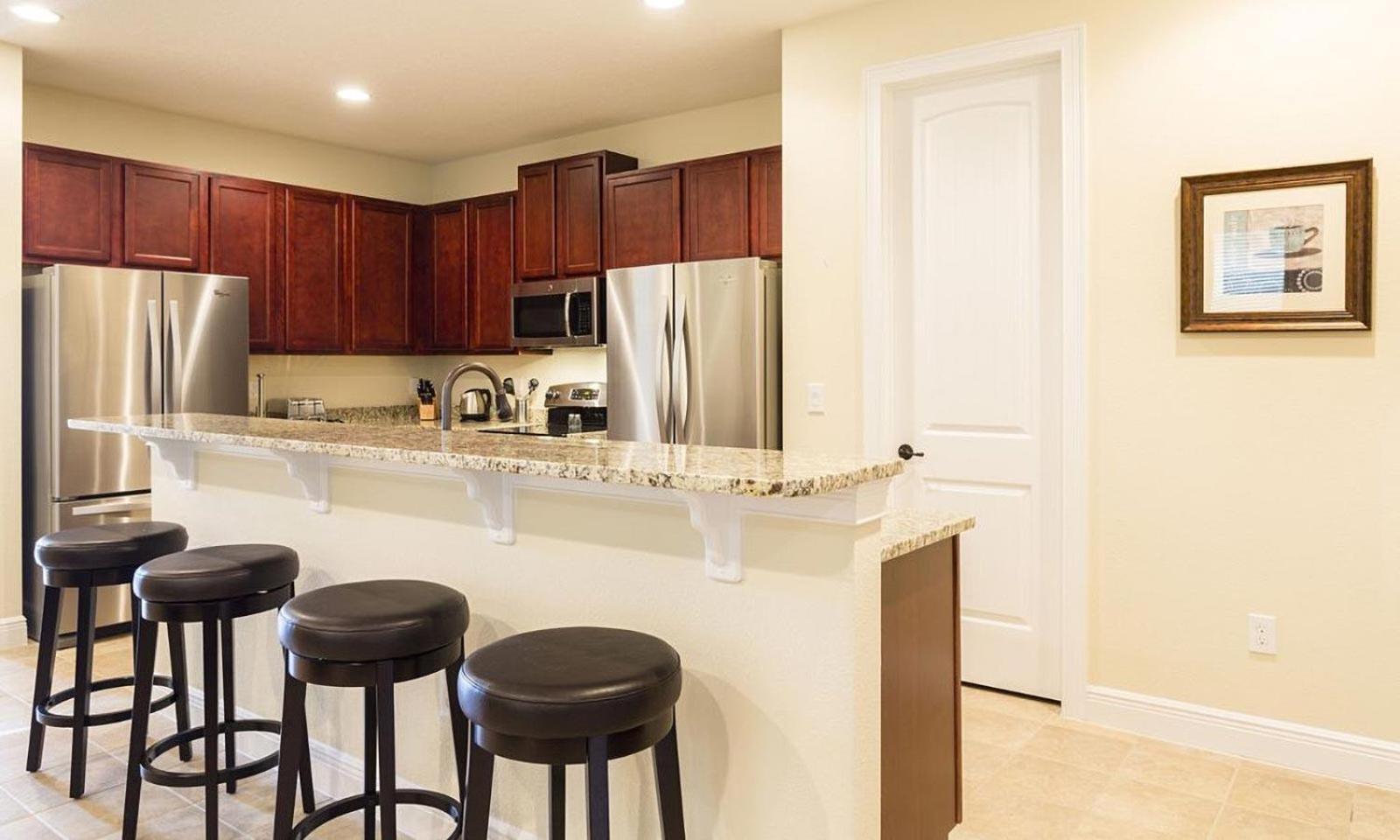 Unique Spacious 10 Bdrm With Backyard Pool At Encore Holiday home *