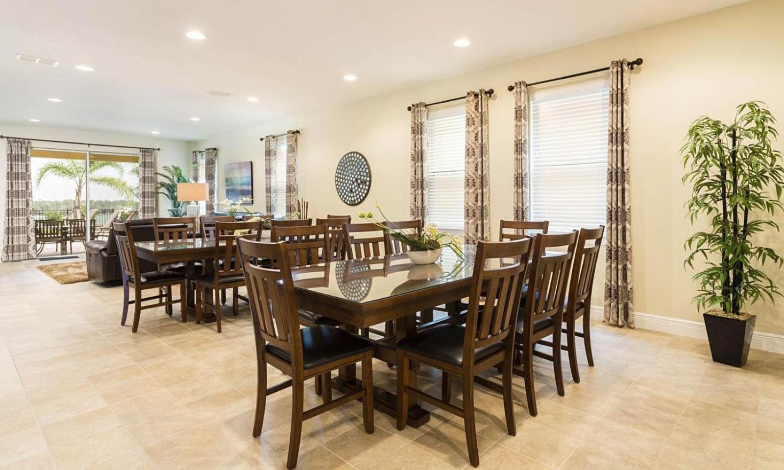 Unique Spacious 10 Bdrm With Backyard Pool At Encore Holiday home