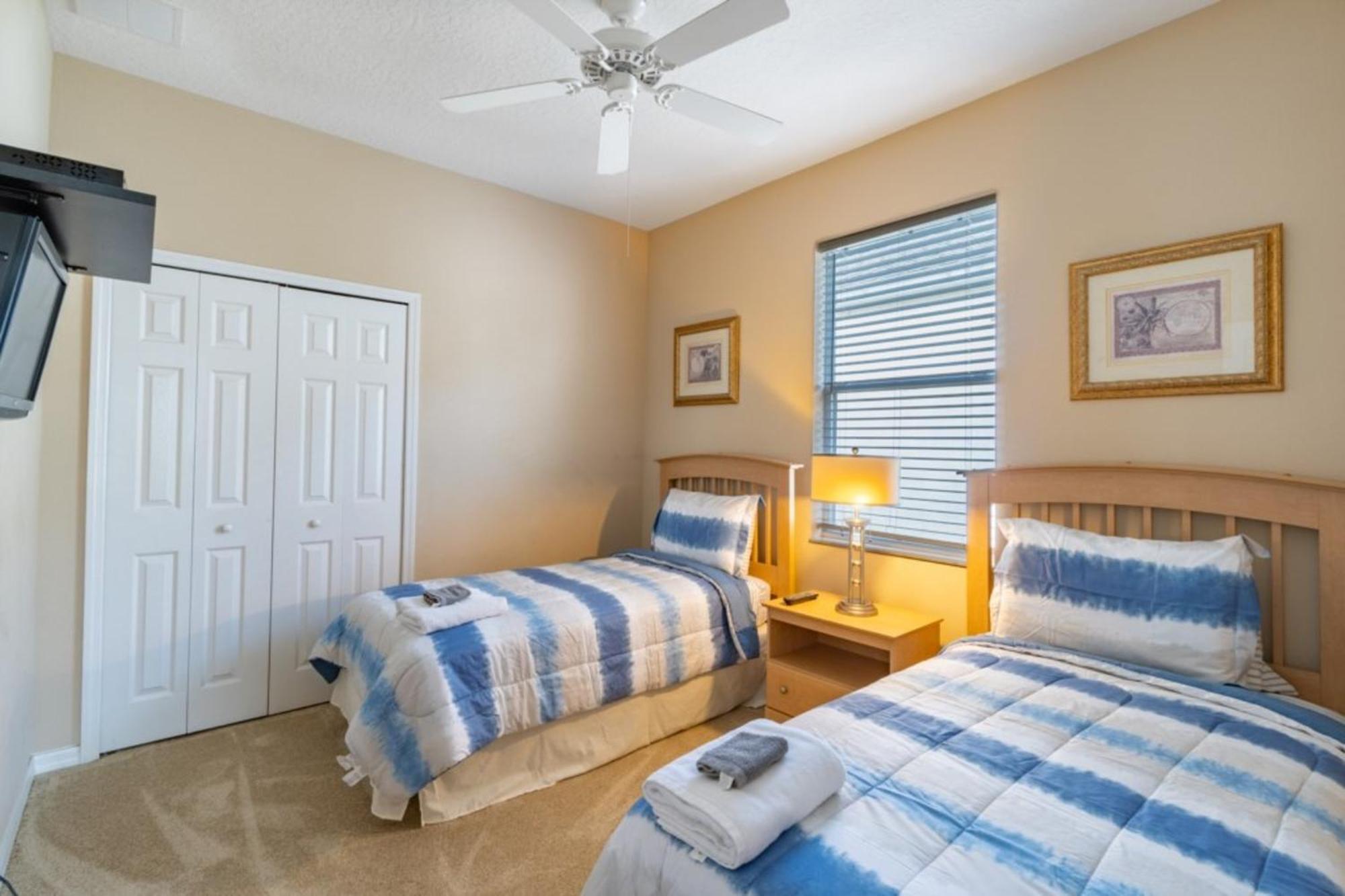 4 Bedroom Value With Private Pool Holiday home *