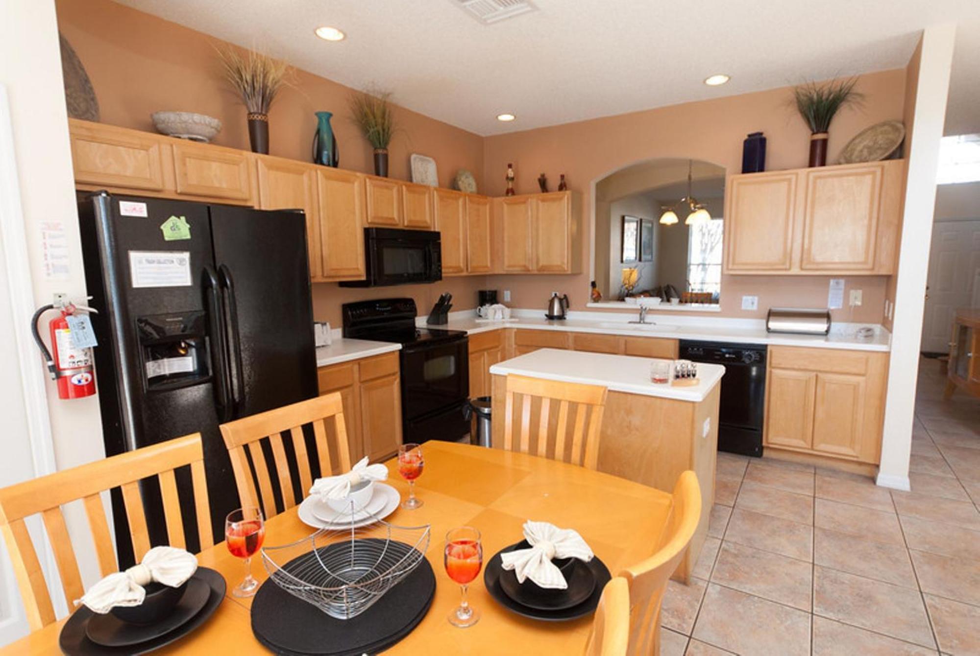 Holiday home 4 Bedroom Value With Private Pool Orlando
