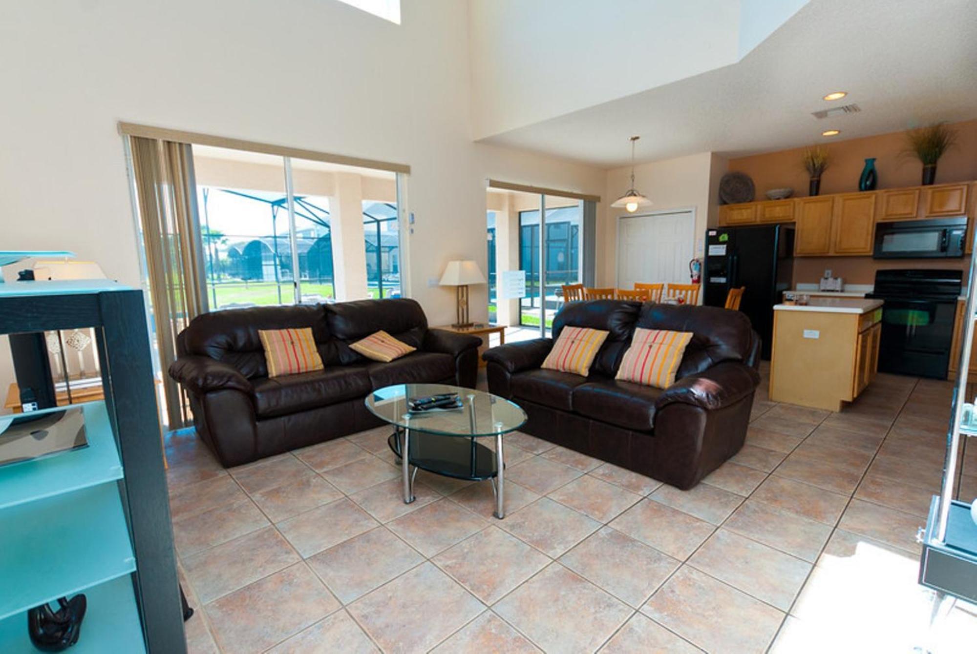 Holiday home 4 Bedroom Value With Private Pool *
