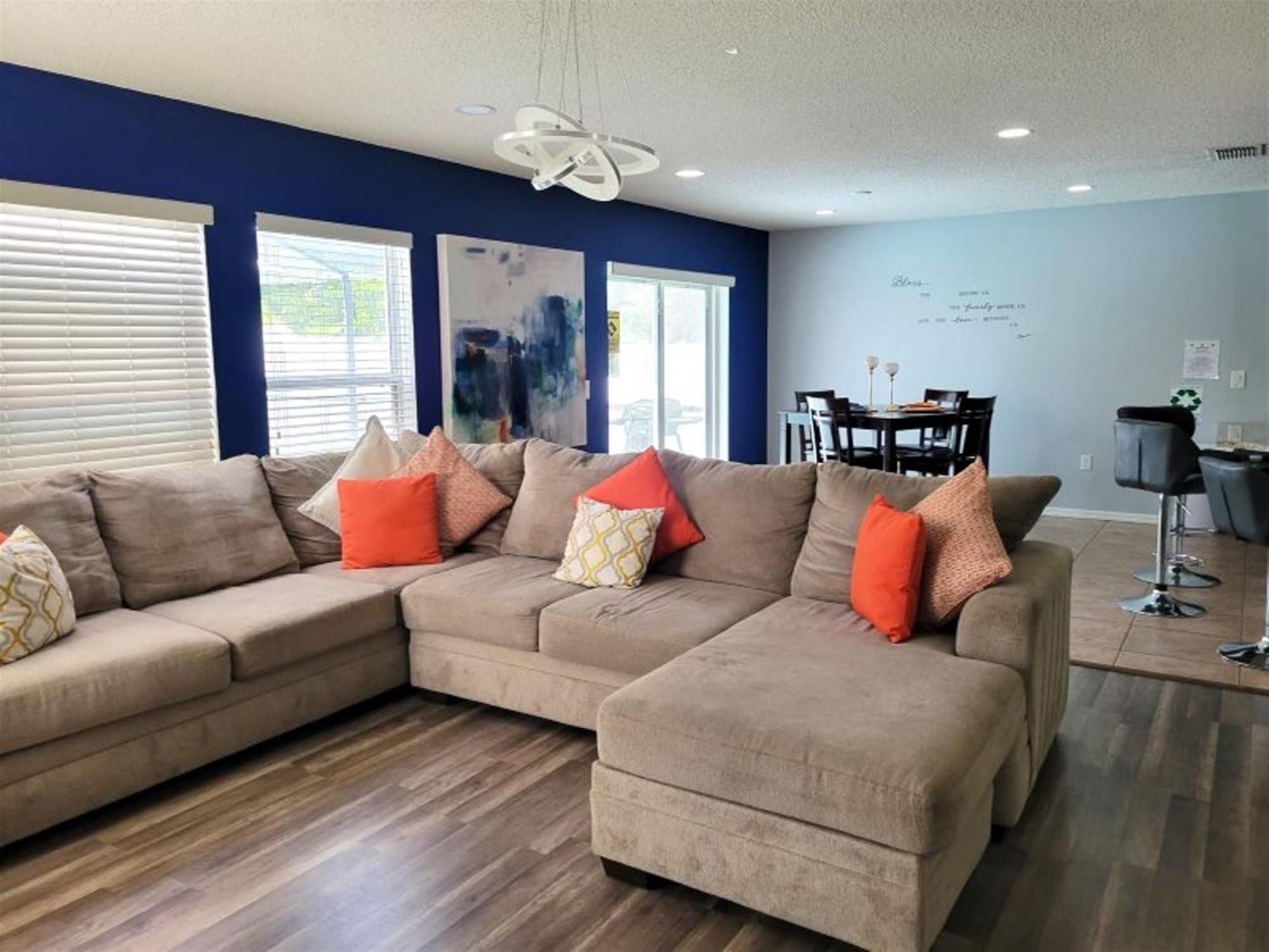 4 Bedroom Value With Private Pool *