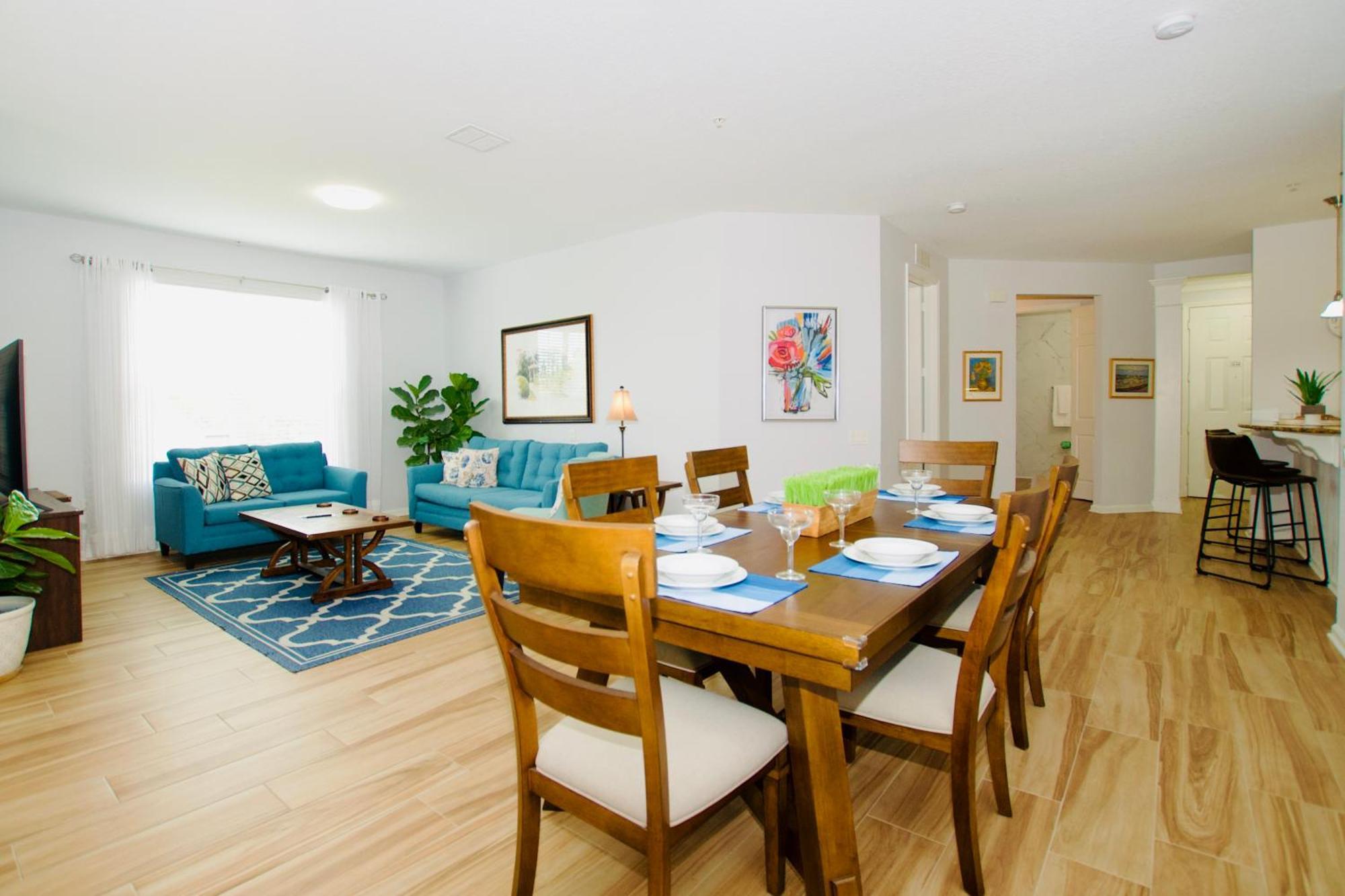Vista Cay Luxury 4 Bedroom Apartment *