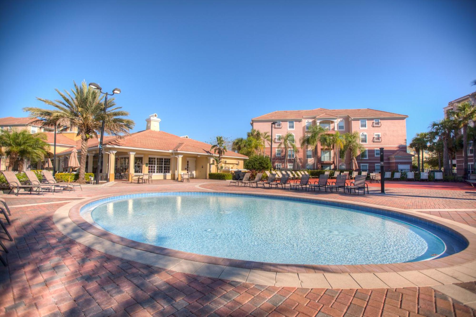 - Vista Cay 208
