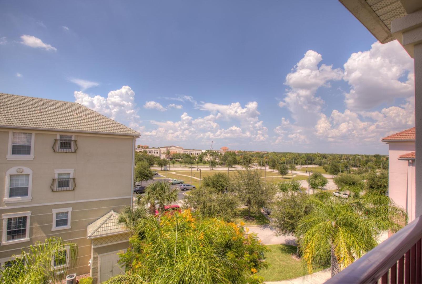 Vista Cay 63 By