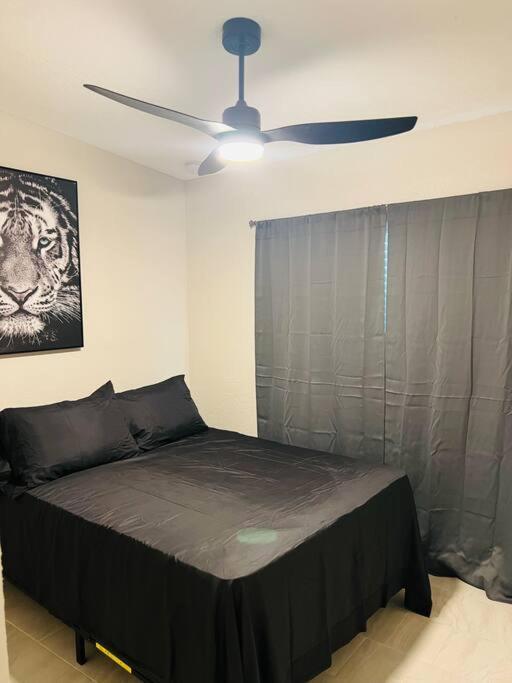 Holiday home 6 Bedrooms Cluethemed Near Parks Orlando