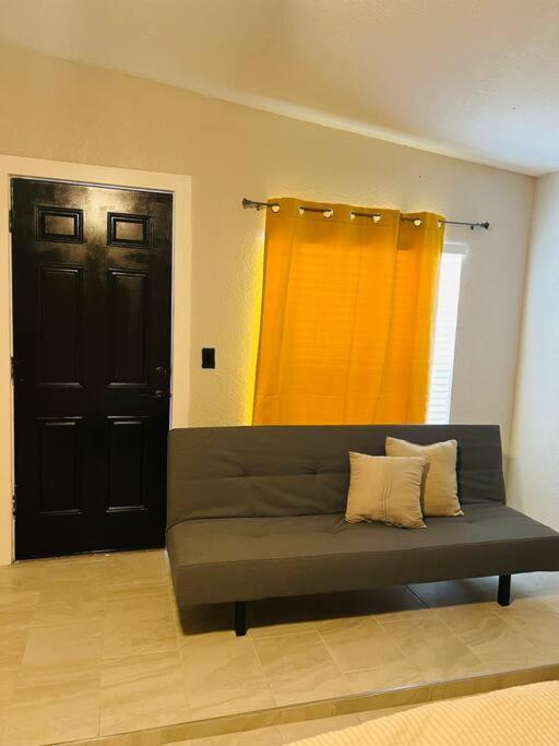 6 Bedrooms Cluethemed Near Parks *