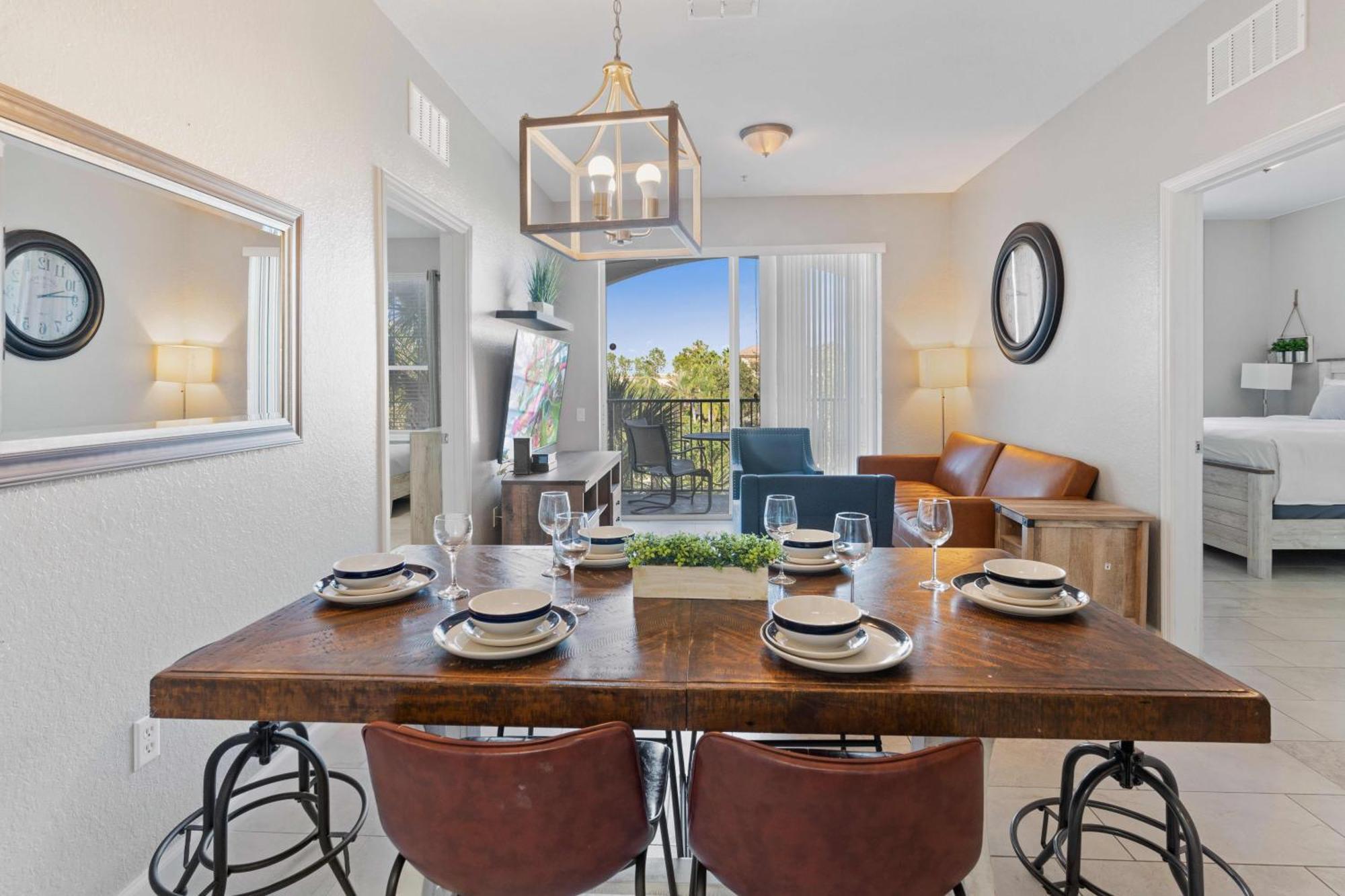 4114 Breakview Drive 306 * Orlando