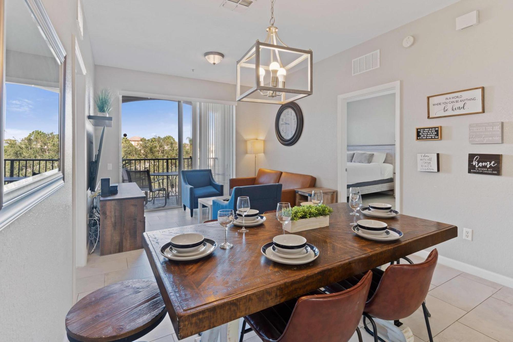 Apartment 4114 Breakview Drive 306