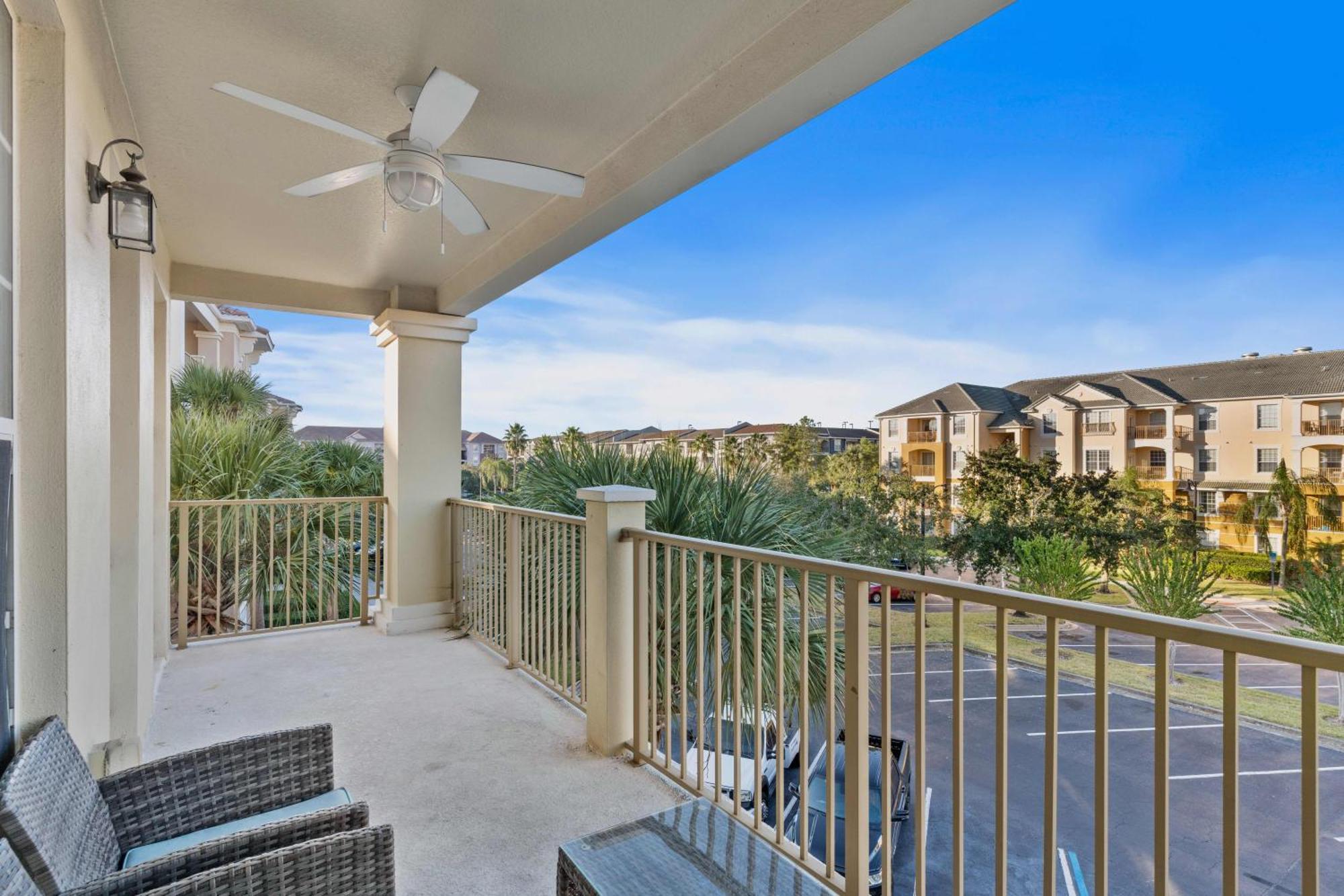 4804 Cayview Avenue 307 * Orlando