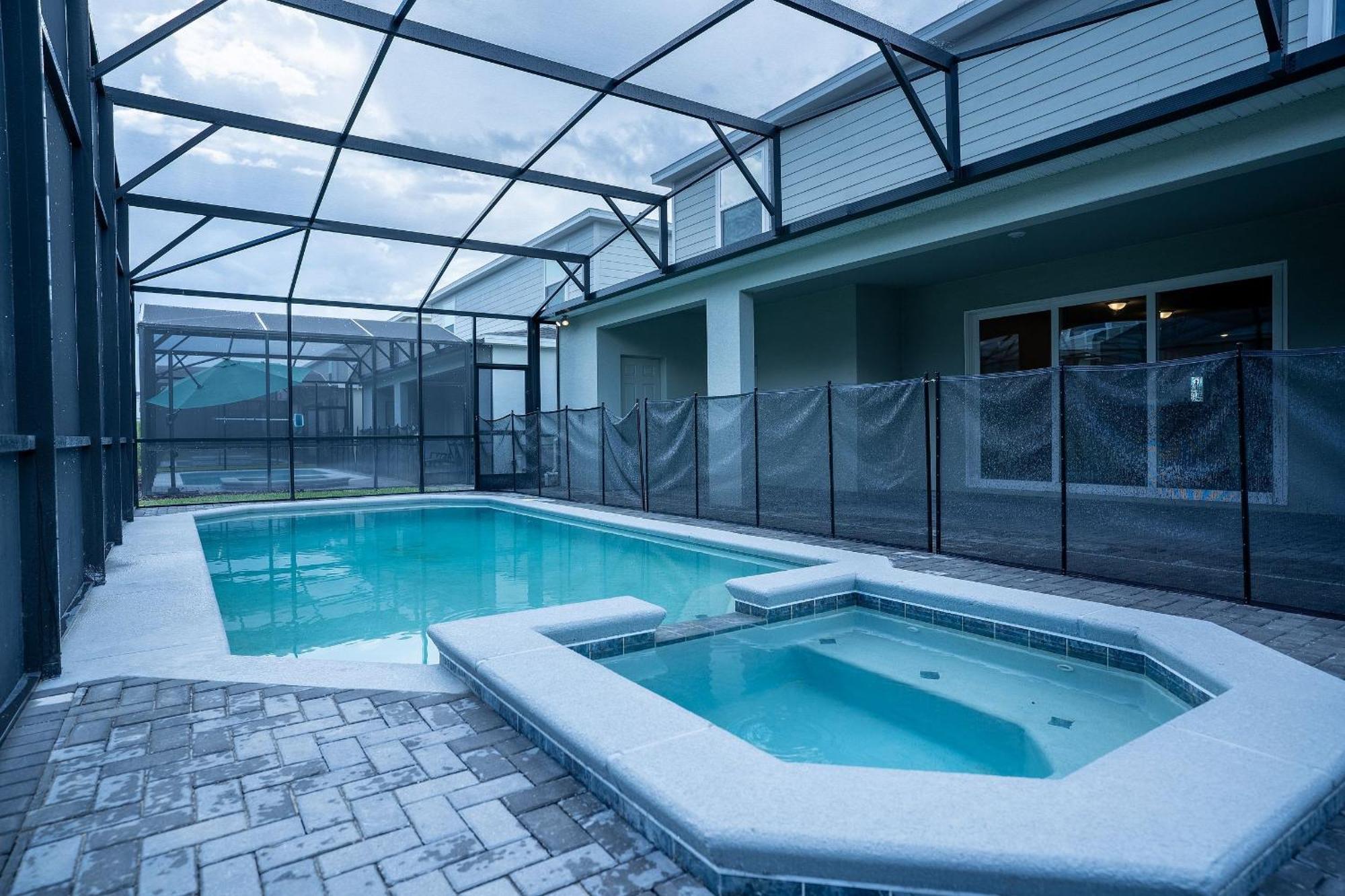 Exquisite 10br/8ba For 28 + Game Room/arcade/pool * Orlando