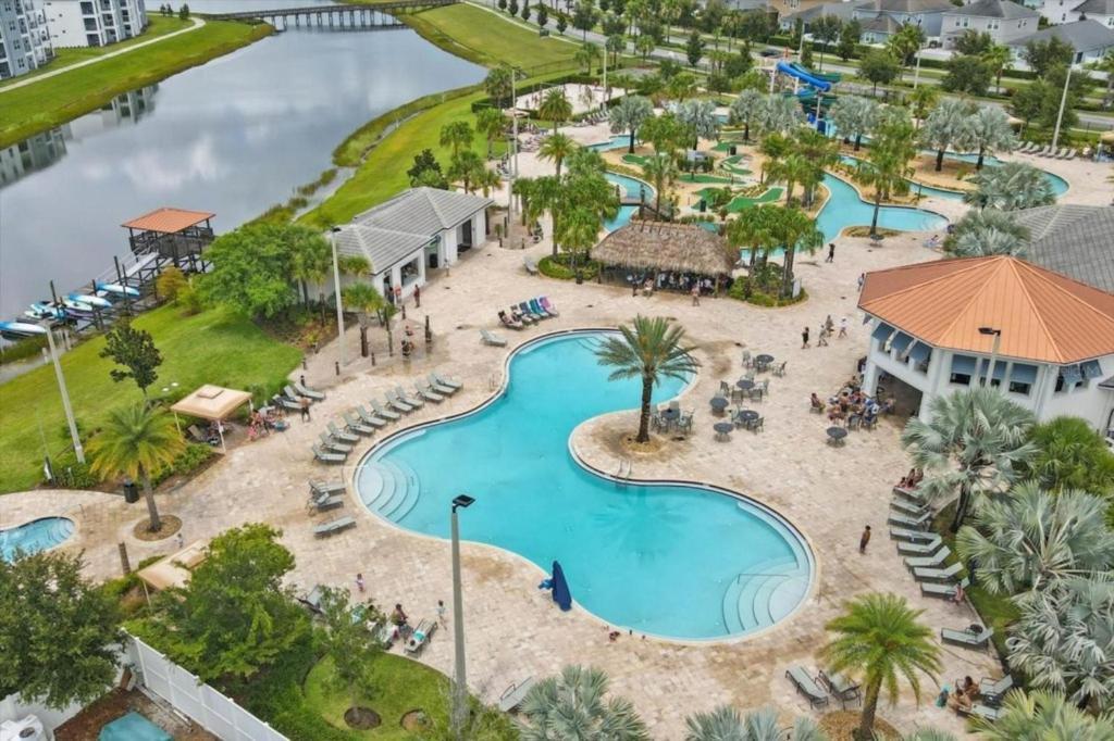 5 Bedrooms - 4 Bathrooms - Storey 4800 Ll Holiday home Orlando