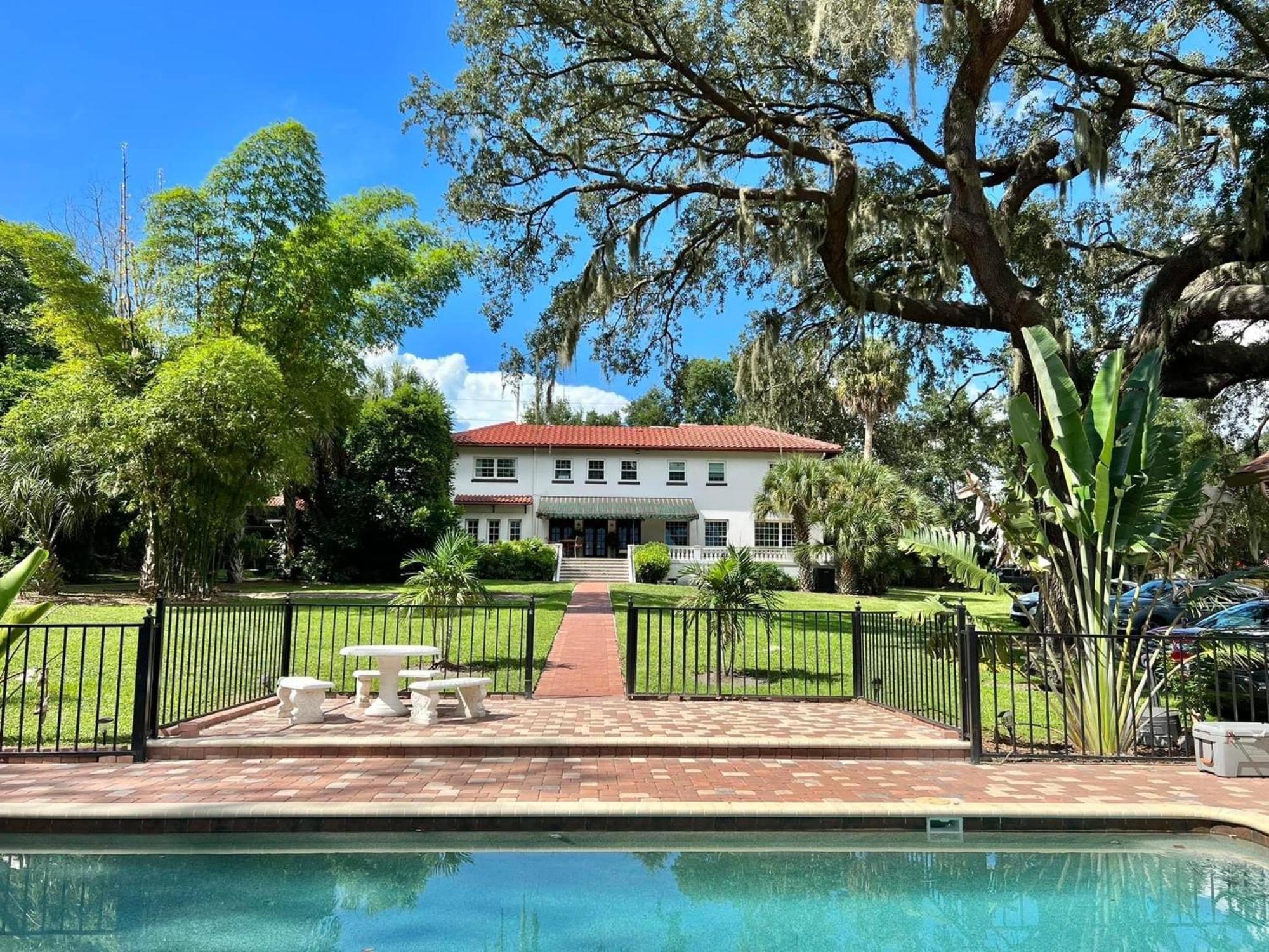 Holiday home Historic Lakefront Estate