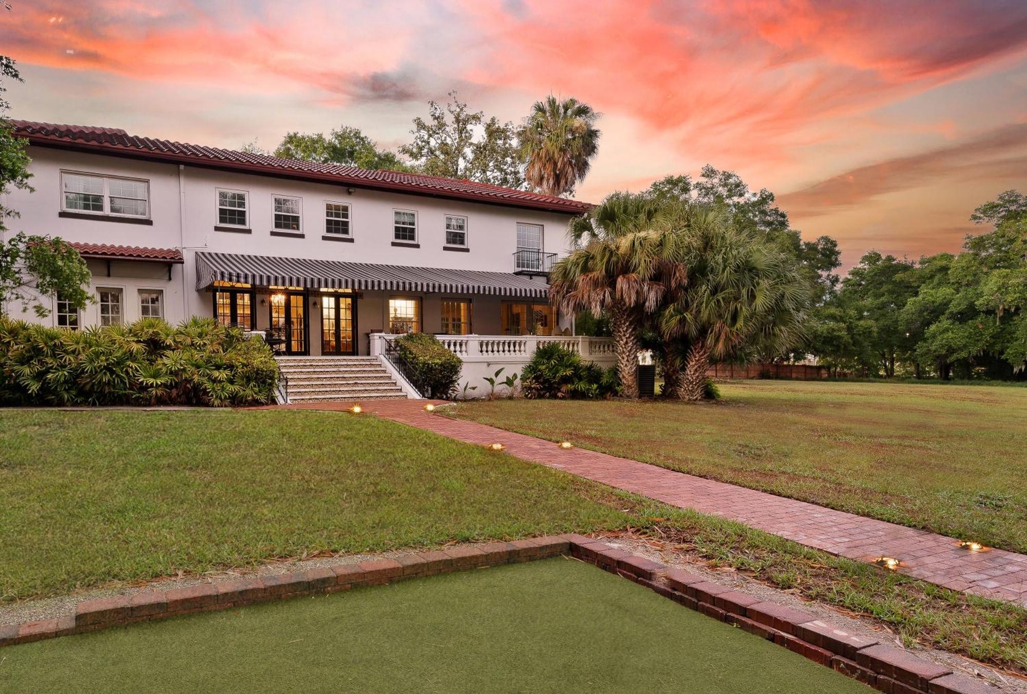Historic Lakefront Estate Holiday home