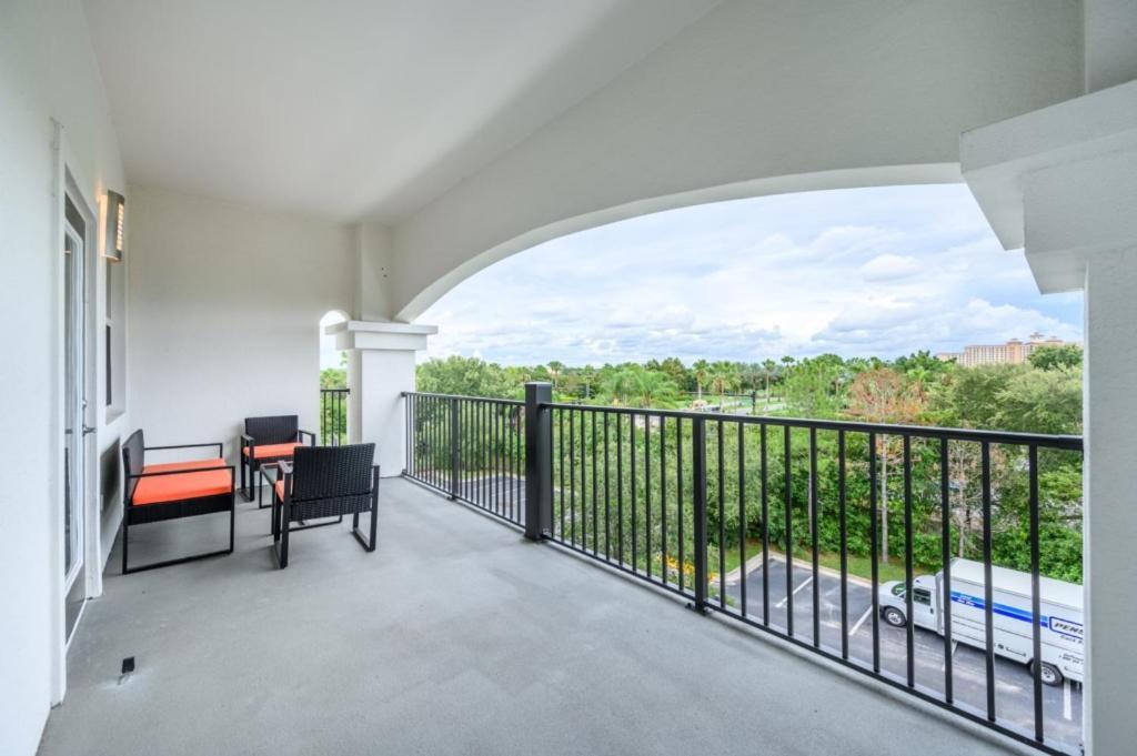 New Modern Vista Cay Reserve - 5006