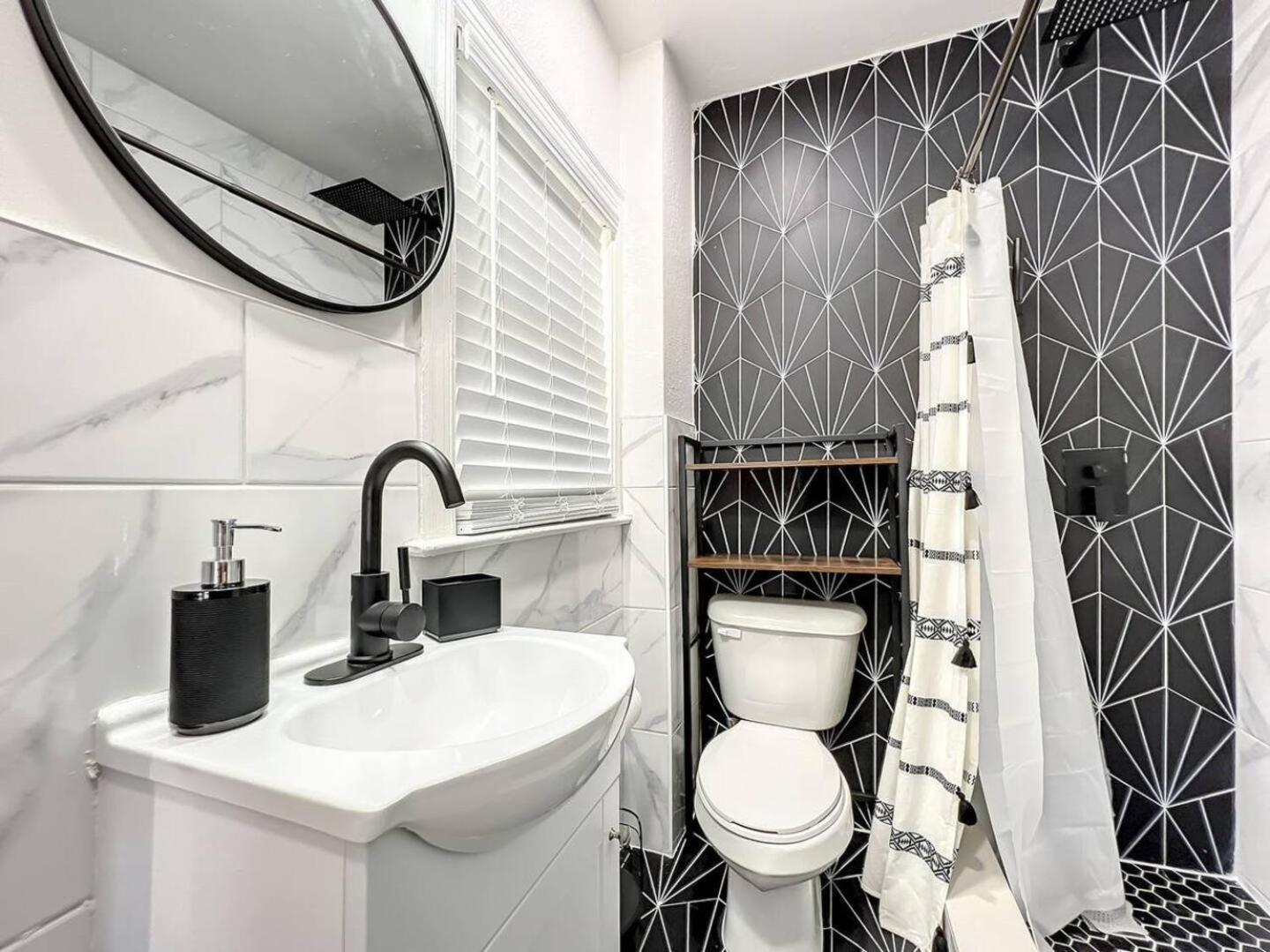 Affordable 1Br Wi-Fi, Pets Ok, Kitchen! * Orlando