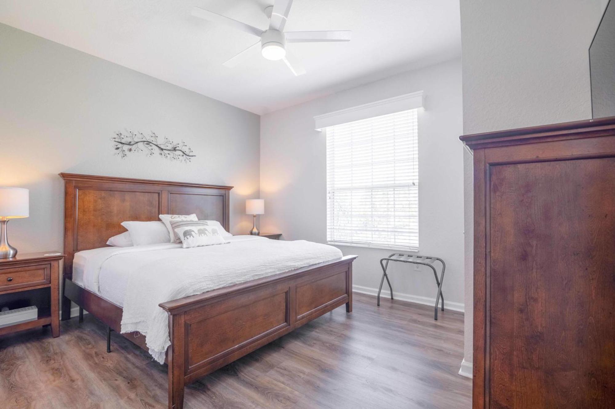 New! Fabulous Vista Cay Luxury Dream Near Theme Parks, And Walk To The Convention Center Apartment *