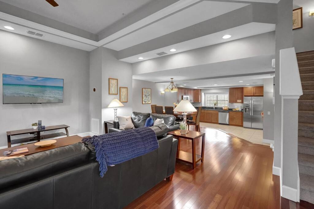 Holiday home Beautiful 4br Family Townhome At Area