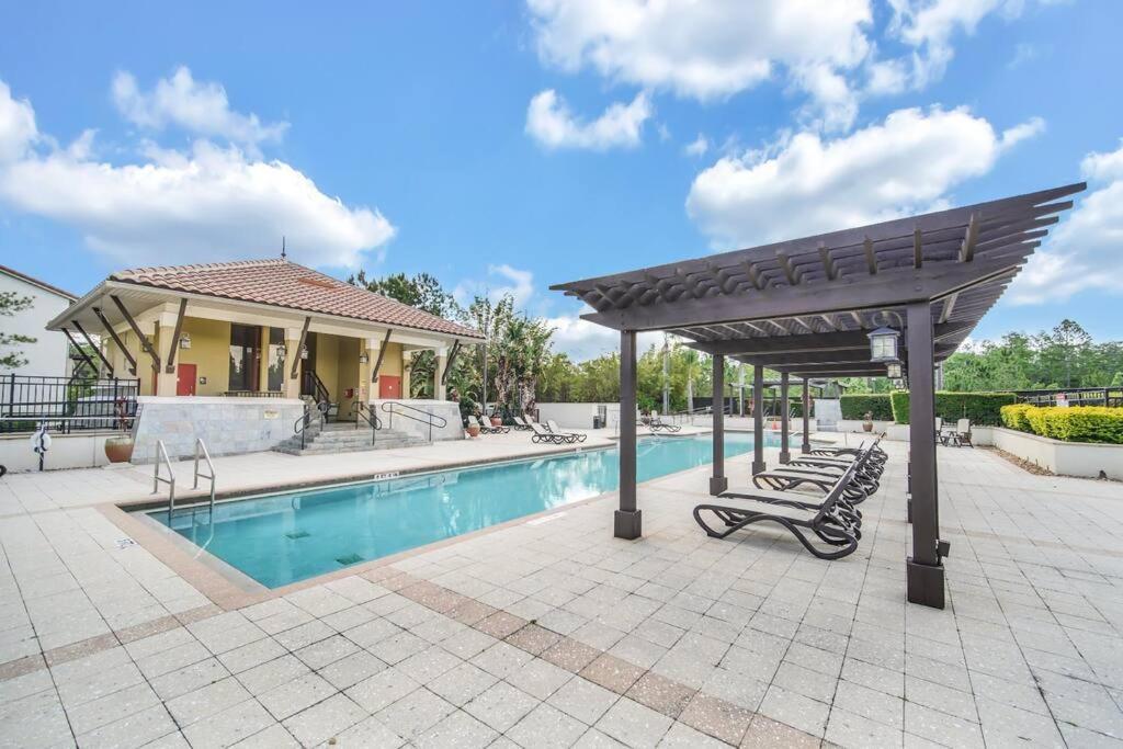 Holiday home Beautiful 4br Family Townhome At Area *