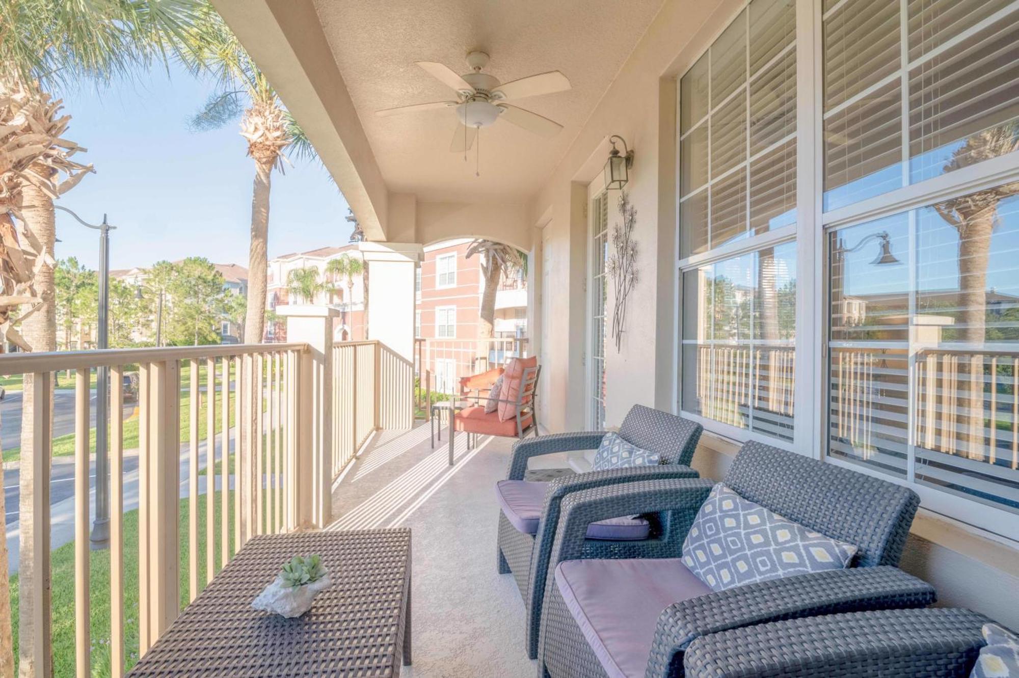 Vista Cay Jewel Huge New Stylish ! Near Parks & Conventions Holiday home